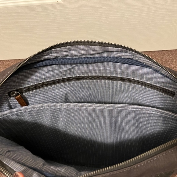 Alternative Slim 15" Computer Briefcase - Picture 4 of 13